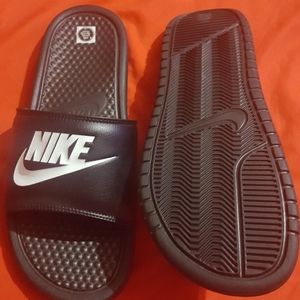 Nike slippers